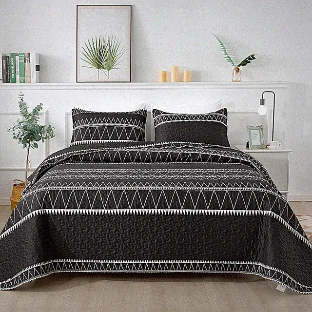 Black Oversized Super King plus Quilt Set, 3 Pieces Boho Lightweight Soft Stripe