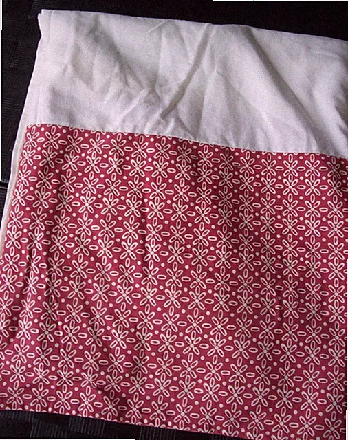 Folksy Floral Full Size Bed Skirt~Side + Corner Box Pleats~100% Cotton