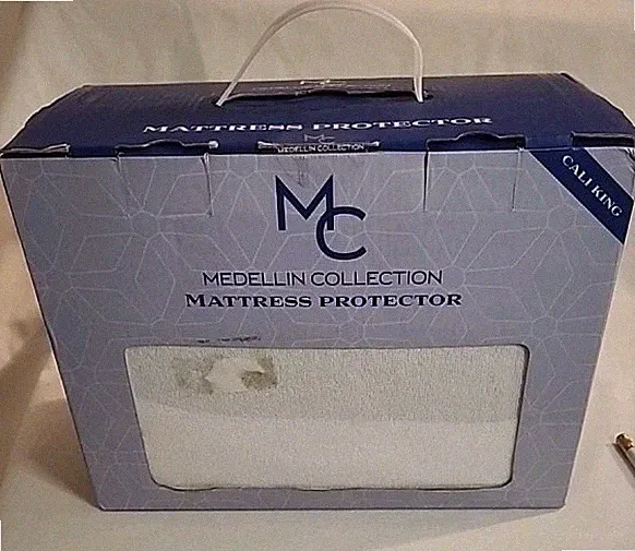 Medellin Collection Premium Mattress Protector King Size