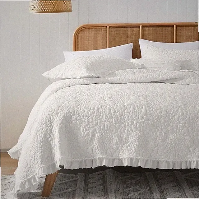 NEW Anthro White Cream Boho Ruffle Crinkle Queen / King Bedding Quilt & Sham Set