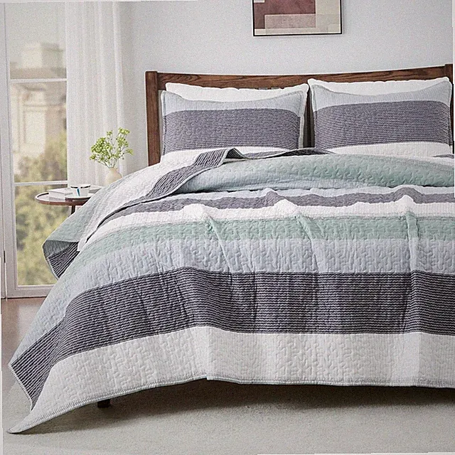 Sage Green King Size Quilt Set, 3-Piece Lightweight Patchwork Bedding